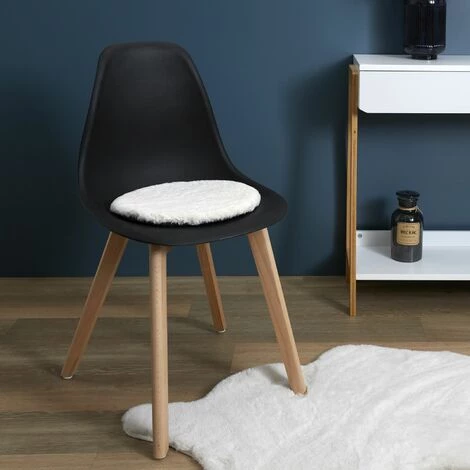 TOILINUX Lot De 6 Galettes De Chaises Rondes En Fausse Fourrure - Diamètre 34 Cm - Ecru - Diamètre 34, Epaisseur 2 Cm - Beige 6 TOILINUX Lot De 6 Galettes De Chaises Rondes En Fausse Fourrure - Diamètre 34 Cm - Ecru - Diamètre 34, Epaisseur 2 Cm - Beige – Image 4