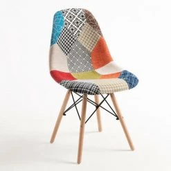 LES TENDANCES Chaise Patchwork Multicouleurs Clair Pieds Hêtre Massif Clair Iles